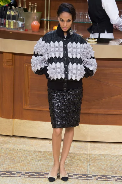 Look 8